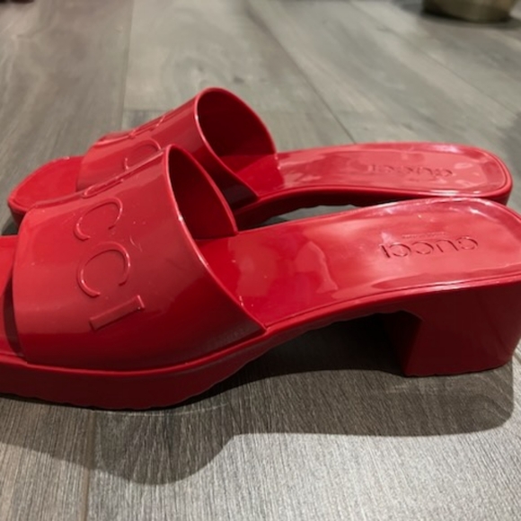 Gucci Red Platform Sandals - Size 9 - Picture 3 of 5